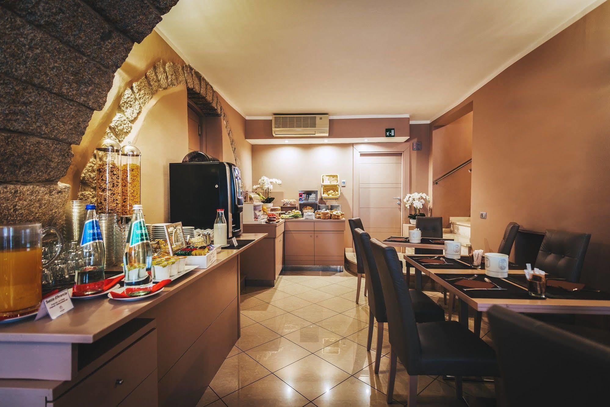 Hotel Centrale أولبيا المظهر الخارجي الصورة